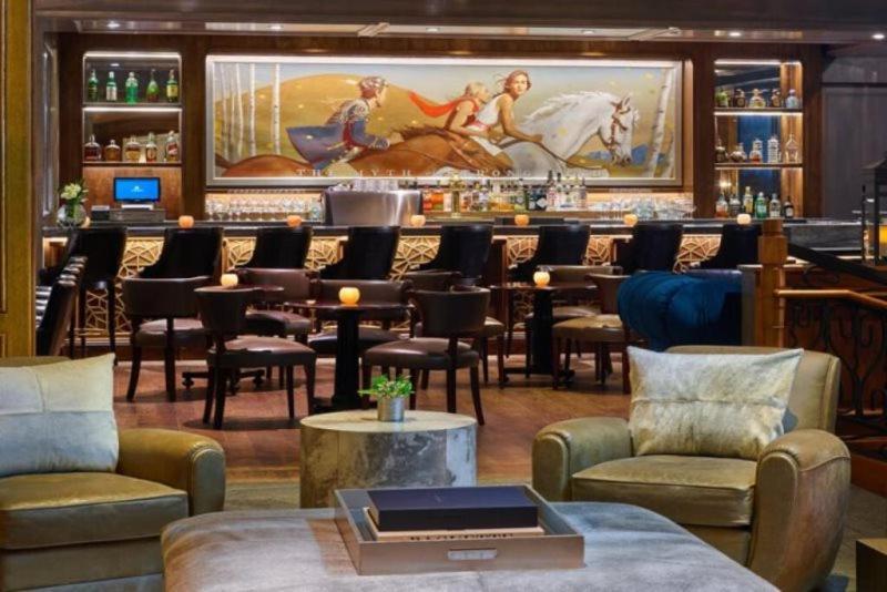 St Regis Club 3 Bedroom - Heart Of Downtown Aspen! Aspen